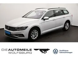 Gletscherweiß metallic (metallic) Gebraucht 2023 VW Passat Business Kombi | 27.980 € (Guter Preis)