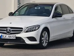 Weiß Gebraucht 2018 Mercedes C180 Avantgarde Limousine | 23.850 € (Fairer Preis)