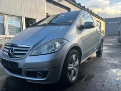 Silber Gebraucht 2009 Mercedes A200 Kleinwagen | 2.700 €