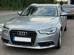 Grau Gebraucht 2012 Audi A6 Kombi | 8.800 € (Superpreis)