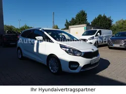 Weiß Gebraucht 2018 Kia Carens Spirit Van / Kleinbus | 12.985 € (Fairer Preis)