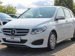 Weiß Gebraucht 2018 Mercedes B180 Van / Kleinbus | 12.450 € (Guter Preis)