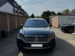 Schwarz Gebraucht 2018 VW Touareg R-line SUV | 35.000 € (Guter Preis)