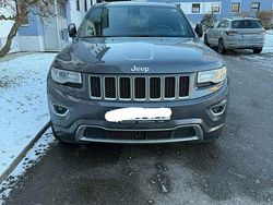 Grau Gebraucht 2016 Jeep Grand Cherokee SUV | 18.500 € (Etwas zu teuer)