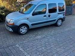 Silber Gebraucht 2002 Renault Kangoo Kombi | 4.500 € (Etwas zu teuer)