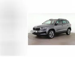 Graphitegrau metallic Gebraucht 2023 Skoda Karoq Tour SUV | 29.490 € (Guter Preis)