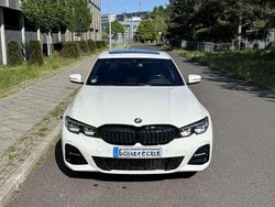 Weiß Gebraucht 2021 BMW 330e M Sport Limousine | 31.999 € (Guter Preis)