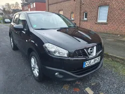 Schwarz Gebraucht 2011 Nissan Qashqai SUV | 4.500 € (Fairer Preis)