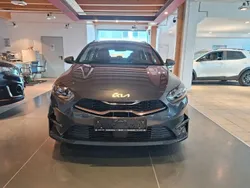 Grau Gebraucht 2023 Kia Ceed Sportswagon Kombi | 19.990 € (Guter Preis)