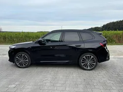 Schwarz Gebraucht 2023 BMW iX1 M Sport SUV | 45.000 € (Fairer Preis)