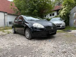 Schwarz Gebraucht 2009 Fiat Grande Punto Kleinwagen | 899 € (Guter Preis)