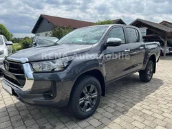 Grau Neu 2025 Toyota HiLux Comfort Abholung | 48.990 € (Superpreis)