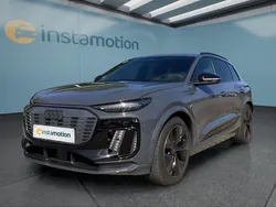 Grau Gebraucht 2025 Audi Q6 e-tron SUV | 84.249 € (Teuer)