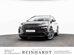 Mythosschwarz metallic Gebraucht 2022 Audi Q4 e-tron S-Line SUV | 45.140 € (Etwas zu teuer)