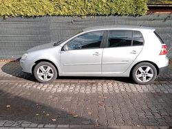 Silber Gebraucht 2008 VW Golf VI Limousine | 3.000 €