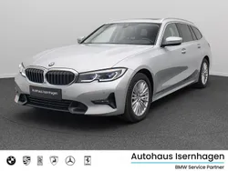 Glaciersilbera83schwarz Gebraucht 2021 BMW 320 Sport Line Limousine | 26.999 € (Guter Preis)