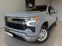 Grau Gebraucht 2024 Chevrolet Silverado SUV | 66.900 €