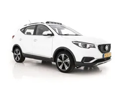 Weiß Gebraucht 2019 MG ZS Luxury Limousine | 11.745 €