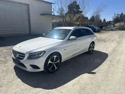 Gebraucht 2019 Mercedes C300e Kombi | 24.000 € (Teuer)