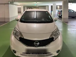 Weiß Gebraucht 2015 Nissan Note Acenta+ Van / Kleinbus | 5.800 € (Guter Preis)
