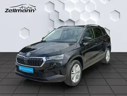 Schwarzmagic perleffekt Gebraucht 2024 Skoda Karoq Selection SUV | 35.877 € (Fairer Preis)