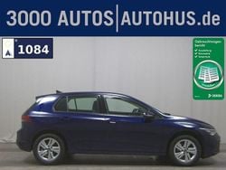 Blau Gebraucht 2022 VW Golf VIII Life Limousine | 16.980 € (Guter Preis)