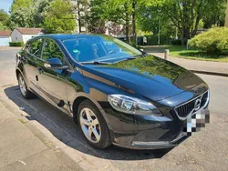 Schwarz Gebraucht 2016 Volvo V40 Kinetic Kombi | 12.600 € (Guter Preis)