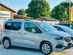 Beige Gebraucht 2019 Opel Combo Life Innovation Van / Kleinbus | 17.990 € (Fairer Preis)