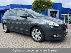 Grau Gebraucht 2010 Peugeot 5008 Platinum Van / Kleinbus | 3.990 € (Fairer Preis)