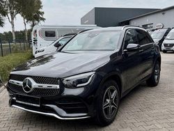 Grau Gebraucht 2019 Mercedes GLC300 AMG SUV | 34.490 € (Fairer Preis)