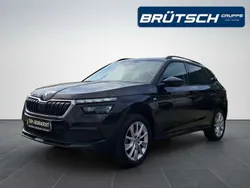 Schwarzmagic perleffekt metallic Gebraucht 2023 Skoda Kamiq Tour SUV | 21.980 € (Fairer Preis)