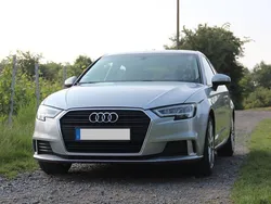 Silber Gebraucht 2017 Audi A3 Sport Kombi | 12.900 € (Guter Preis)