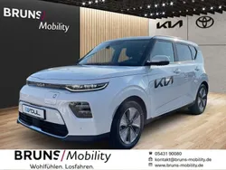 Snow white pearl Gebraucht 2024 Kia Soul EV Inspiration SUV | 33.990 € (Fairer Preis)