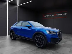 Blau Gebraucht 2020 Audi Q2 Ambiente SUV | 23.880 € (Fairer Preis)