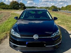 Schwarz Gebraucht 2018 VW Golf VII Sound Kombi | 13.600 € (Guter Preis)