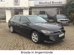 Schwarz Gebraucht 2024 VW Passat Kombi | 44.990 €
