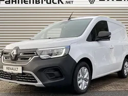 Mineralweiß uni Gebraucht 2022 Renault Kangoo Komfort Van / Kleinbus | 21.960 € (Superpreis)