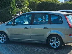 Andere außenfarben Gebraucht 2010 Ford C-MAX Titanium Van / Kleinbus | 3.499 € (Fairer Preis)