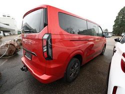 Artisan rot artisan rot Gebraucht 2025 Ford Tourneo Titanium Van / Kleinbus | 51.108 € (Fairer Preis)