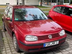 Rot Gebraucht 1999 VW Golf IV Limousine | 1.900 € (Fairer Preis)