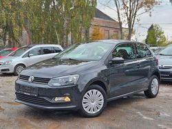 Grau Gebraucht 2015 VW Polo Trendline Kleinwagen | 7.990 € (Guter Preis)