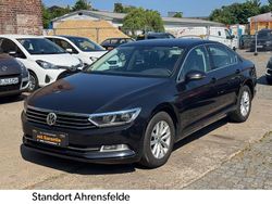 Deep black perleffekt Gebraucht 2016 VW Passat Comfortline Limousine | 15.890 € (Guter Preis)
