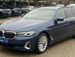 Blau Gebraucht 2022 BMW 540 Luxury Line Kombi | 38.950 € (Superpreis)