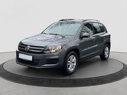 Grau Gebraucht 2015 VW Tiguan Trendline SUV | 8.199 € (Fairer Preis)