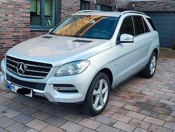Silber Gebraucht 2012 Mercedes ML250 SUV | 21.499 € (Fairer Preis)