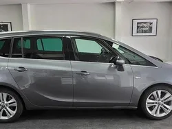 Grau Gebraucht 2018 Opel Zafira Innovation Van / Kleinbus | 14.900 € (Fairer Preis)