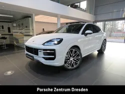 Weiß Gebraucht 2022 Porsche Cayenne SUV | 123.218 €