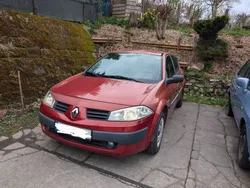 Rot Gebraucht 2004 Renault Mégane II Limousine | 1.200 € (Superpreis)