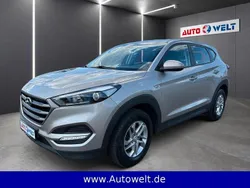 Grau Gebraucht 2016 Hyundai Tucson SUV | 13.890 € (Guter Preis)