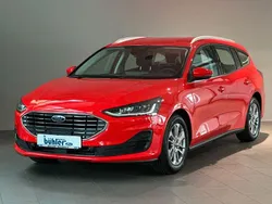 Rot Gebraucht 2023 Ford Focus Titanium Limousine | 21.990 € (Guter Preis)